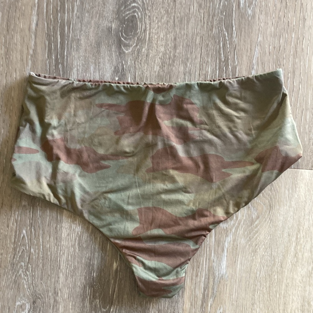 Mai Mod High Waisted Camo Bikini Bottom - Picture 2 of 3